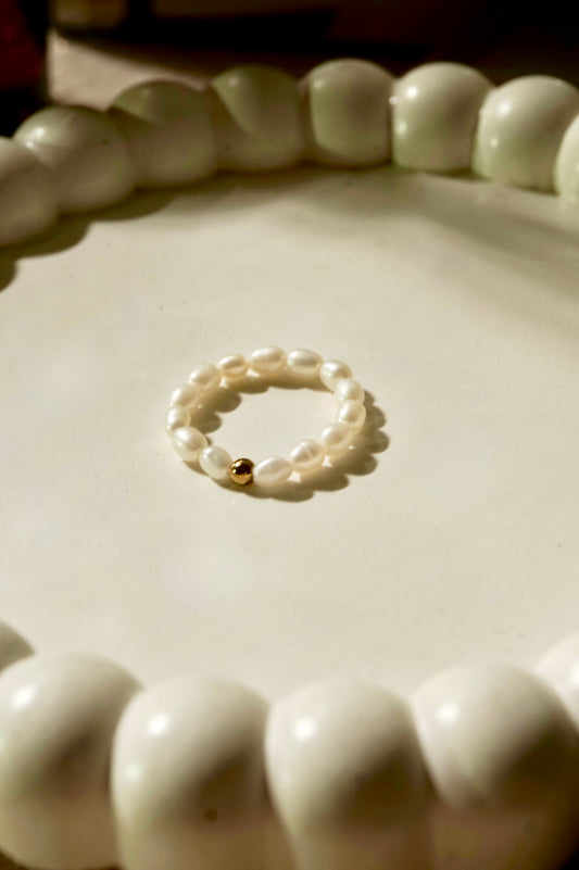 Elastic Pearl Ring